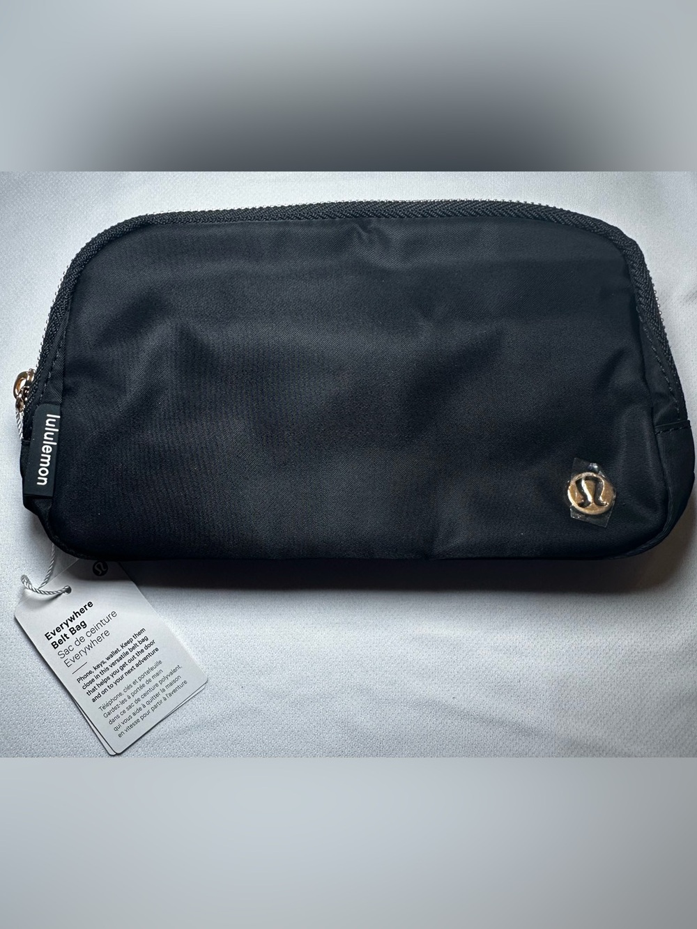 Lululemon Everywhere 1L Crossbody Brand New w/Tags Black w/ black/gold strap 🖤💛